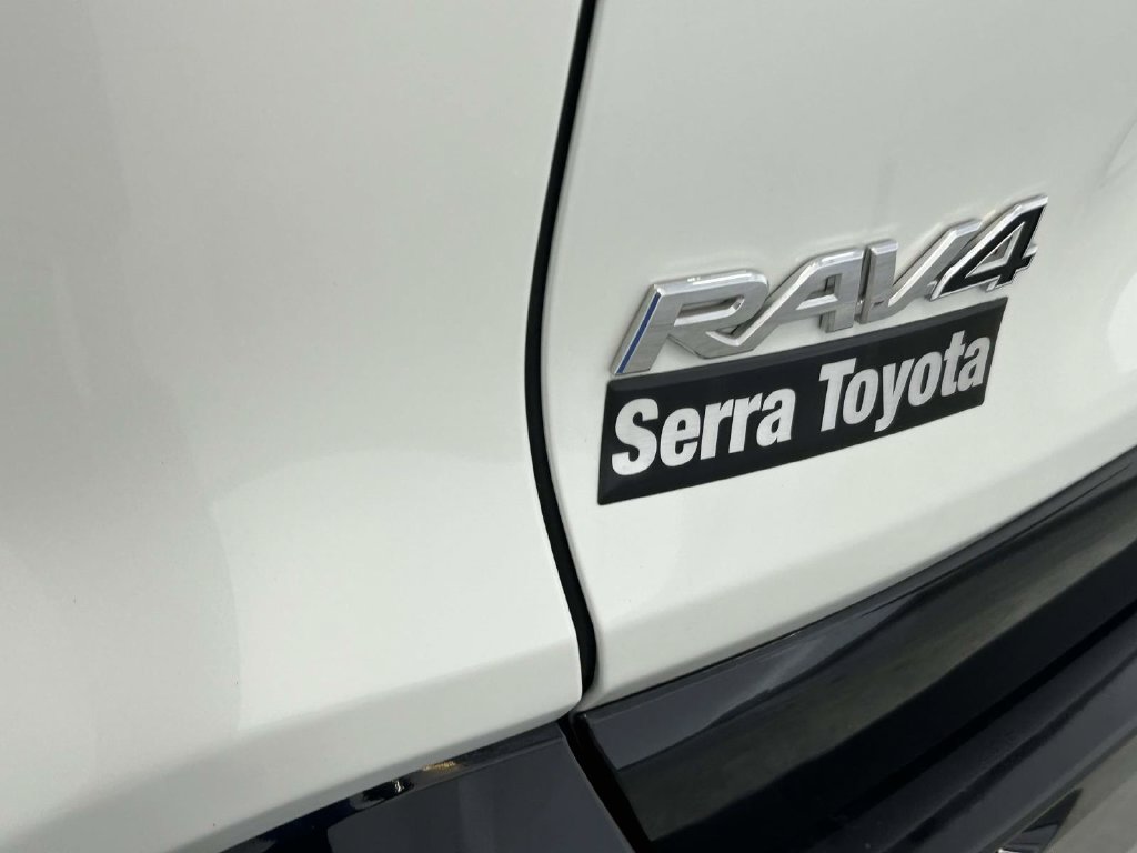 Used 2025 Toyota RAV4 XSE AWD/4WD image 11