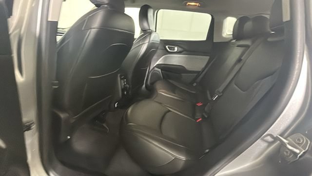 Used 2022 Jeep Compass Latitude AWD/4WD image 24