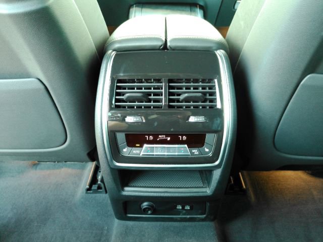 Used 2023 BMW X7 xDrive40i w/ M Sport Package AWD/4WD image 35