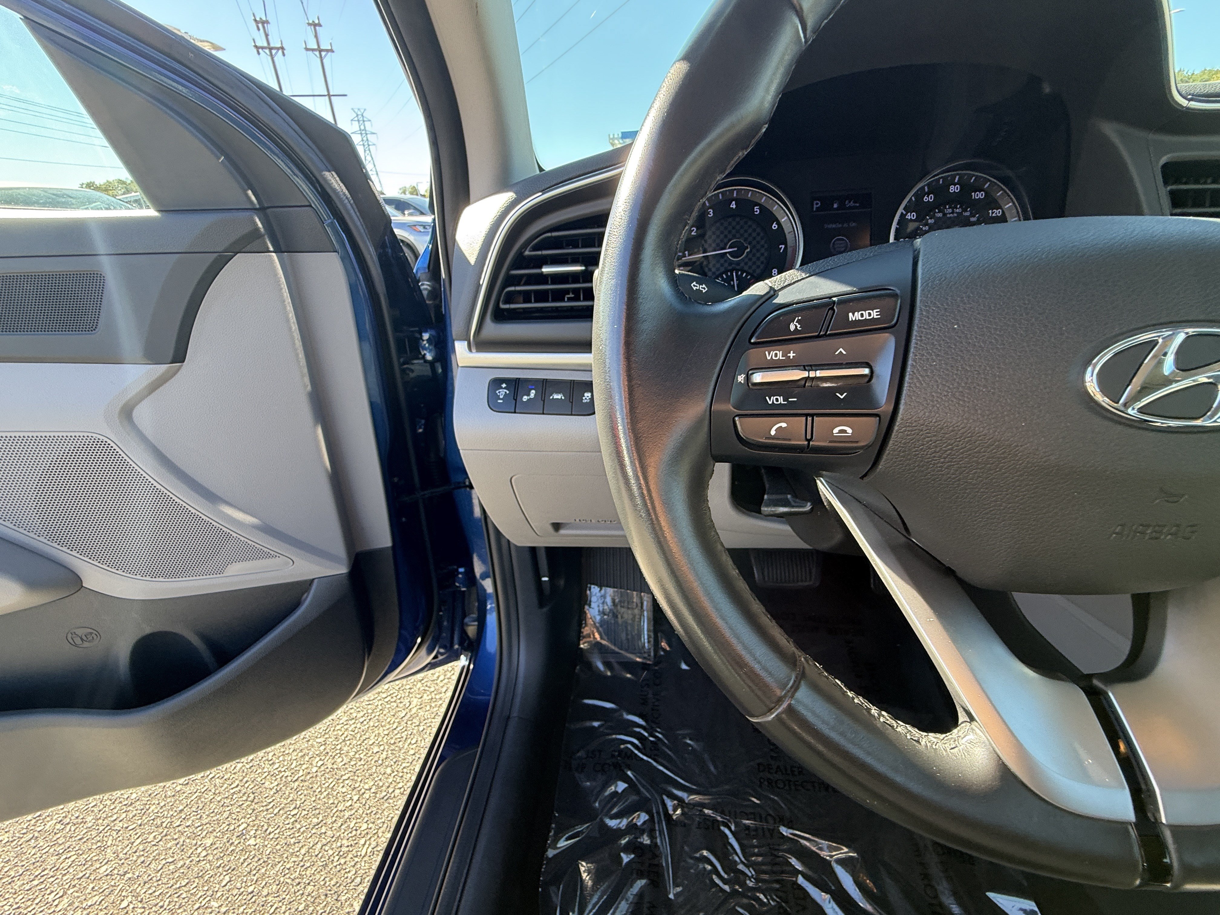 Used 2020 Hyundai Elantra Value Edition FWD image 19