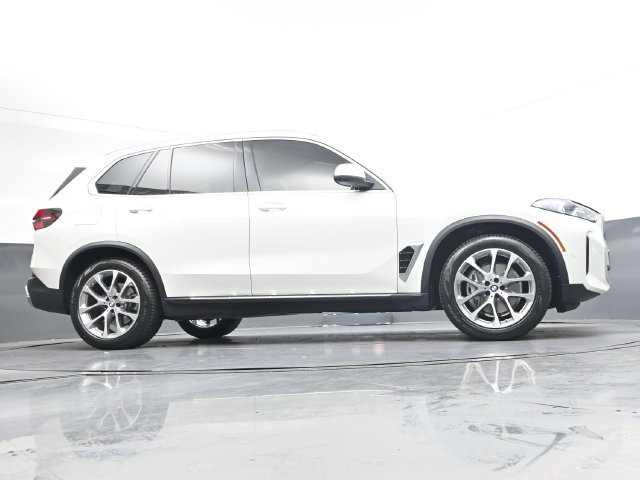 Certified 2024 BMW X5 xDrive40i w/ Premium Package AWD/4WD image 33
