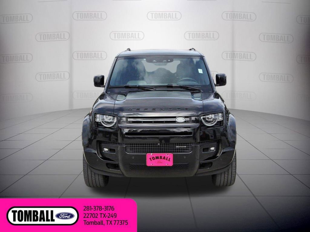 Used 2023 Land Rover Defender 110 X-Dynamic SE image 2