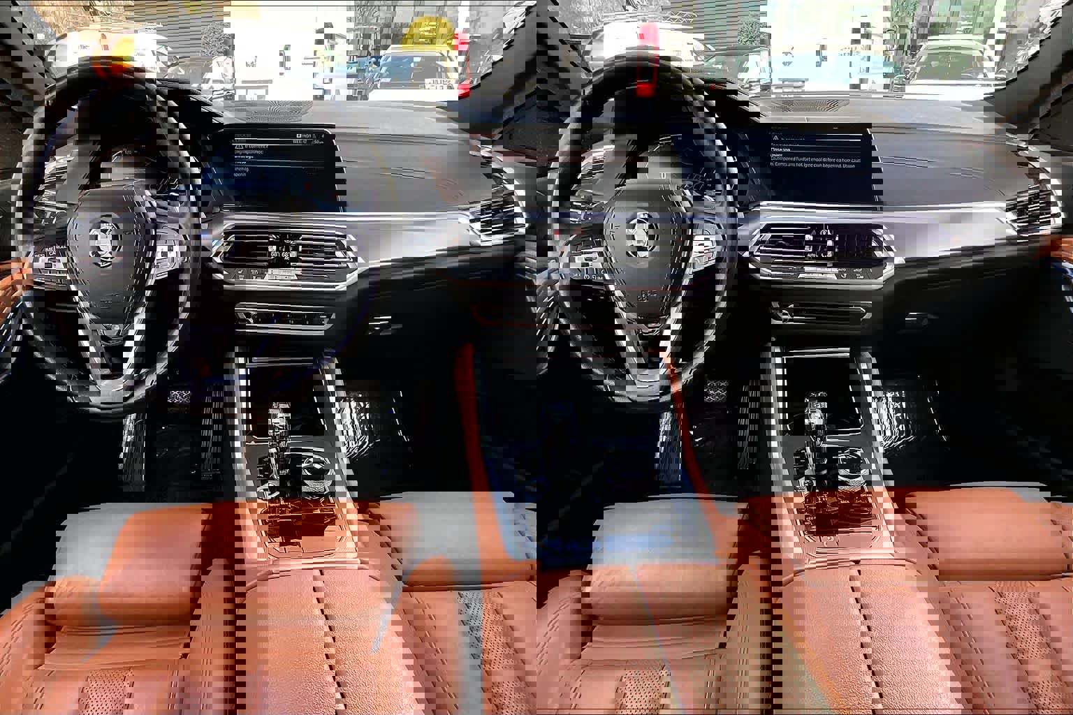 Used 2022 BMW X6 xDrive40i w/ Executive Package image 16