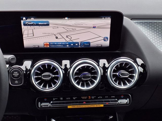 Used 2025 Mercedes-Benz GLA 250 image 5