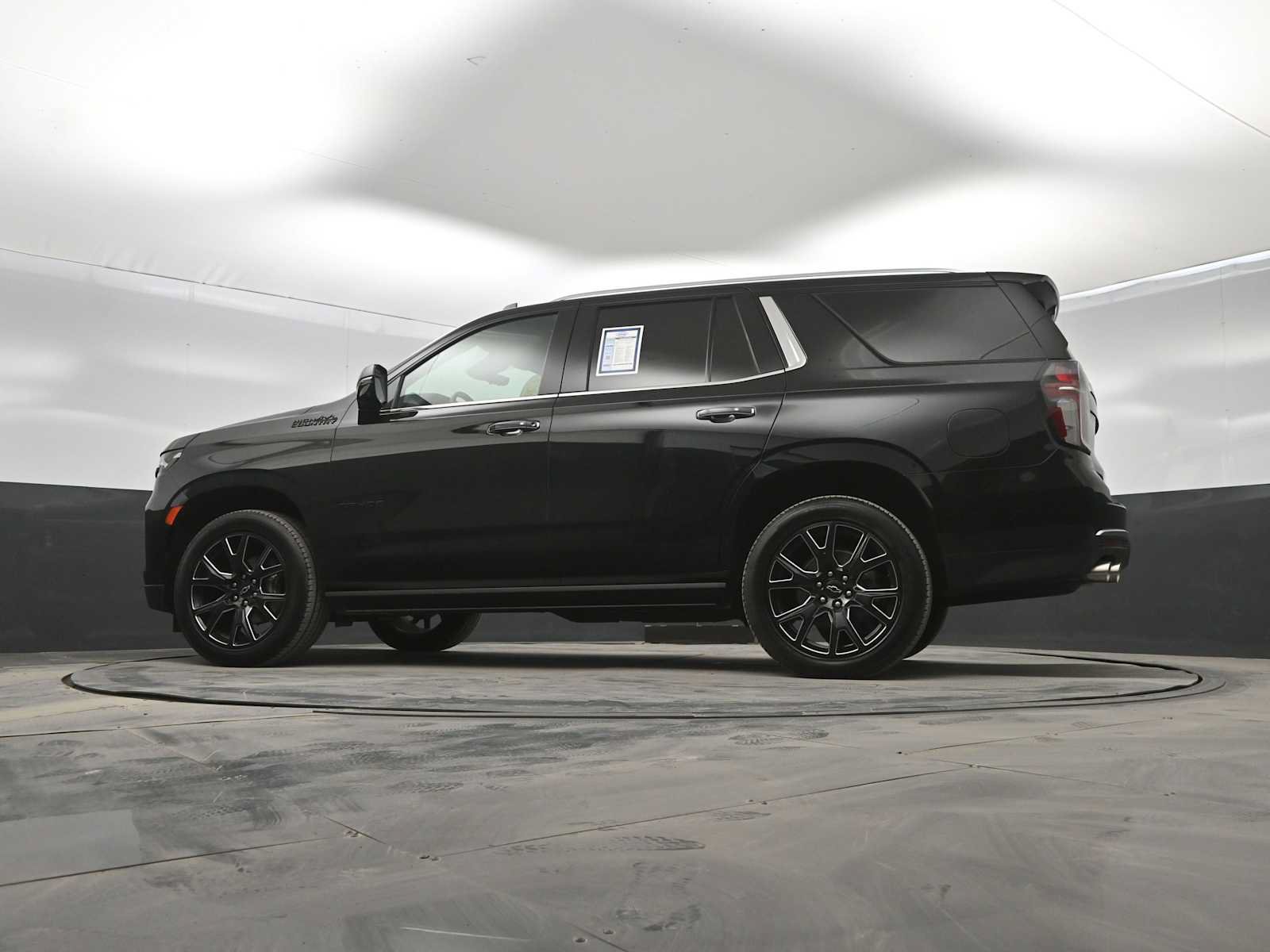 Used 2023 Chevrolet Tahoe High Country AWD/4WD image 34