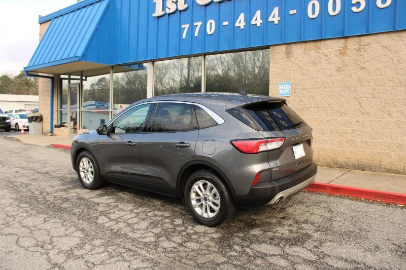 Used 2021 Ford Escape SE w/ Cold Weather Package image 4
