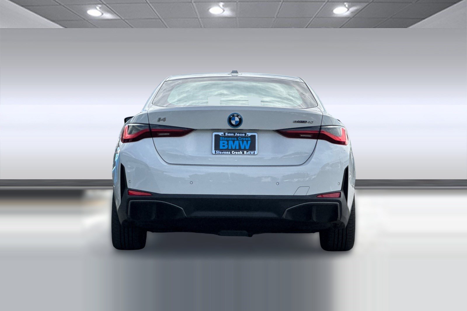 Certified 2023 BMW i4 eDrive40 w/ Premium Package RWD image 9