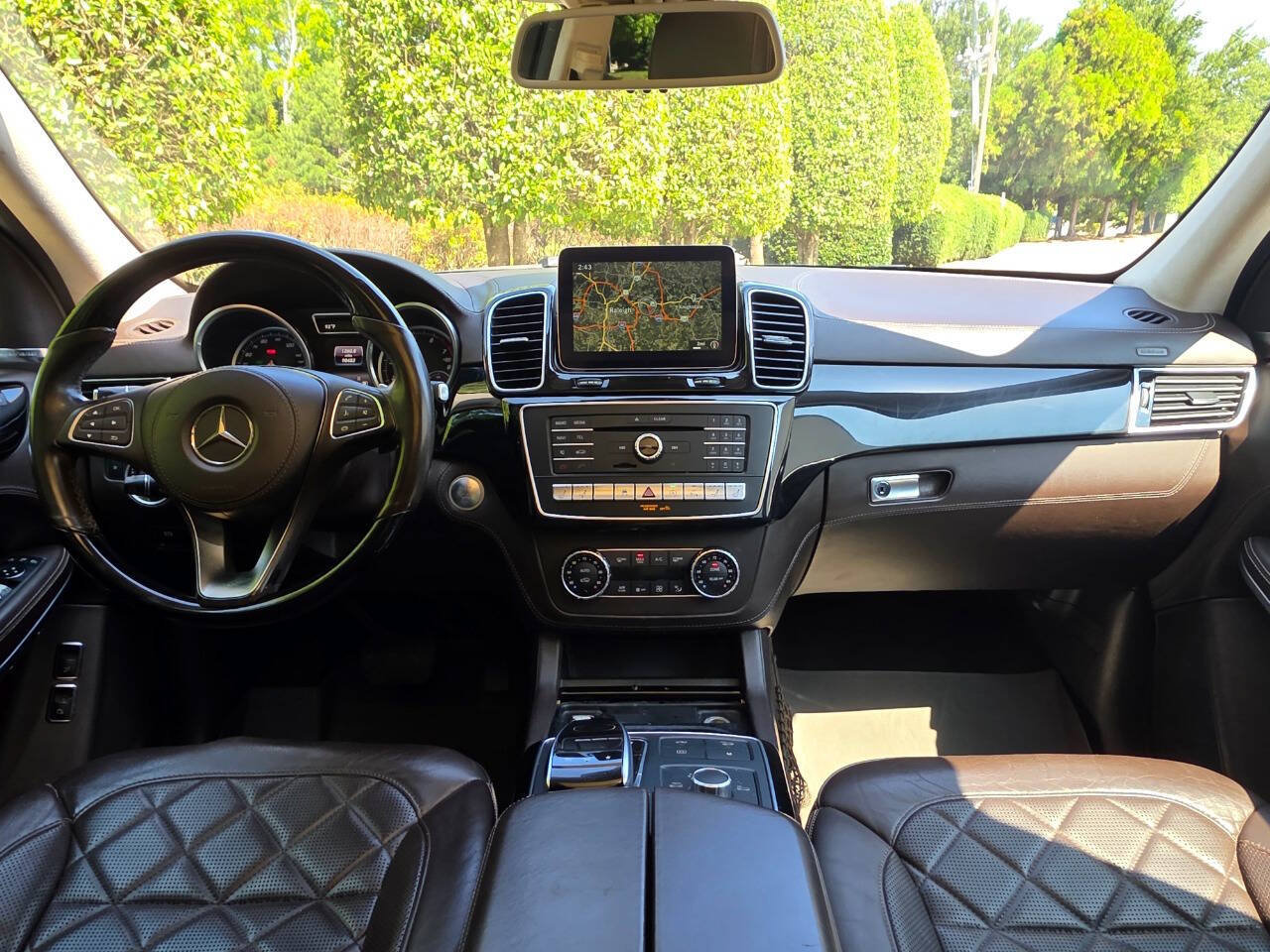 Used 2017 Mercedes-Benz GLS 550 4MATIC image 16