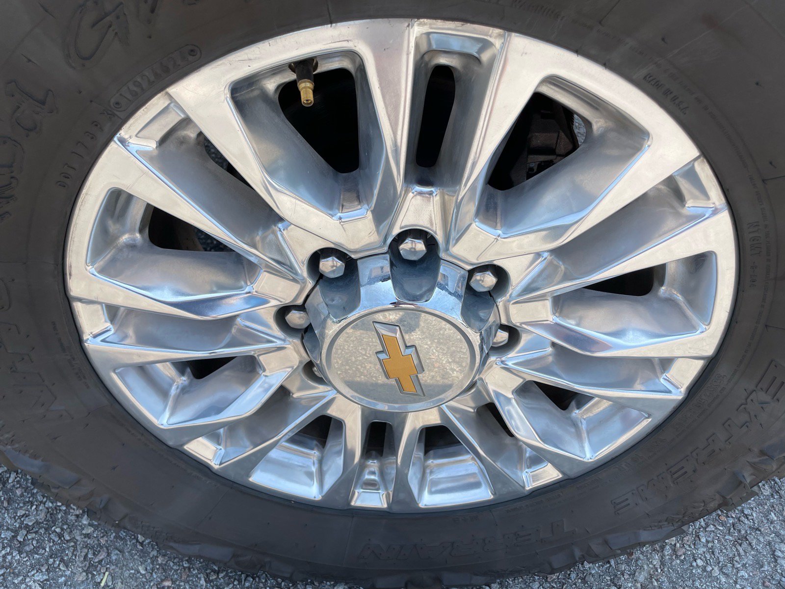 Used 2023 Chevrolet Silverado 2500 High Country w/ Z71 Off-Road Package AWD/4WD image 19