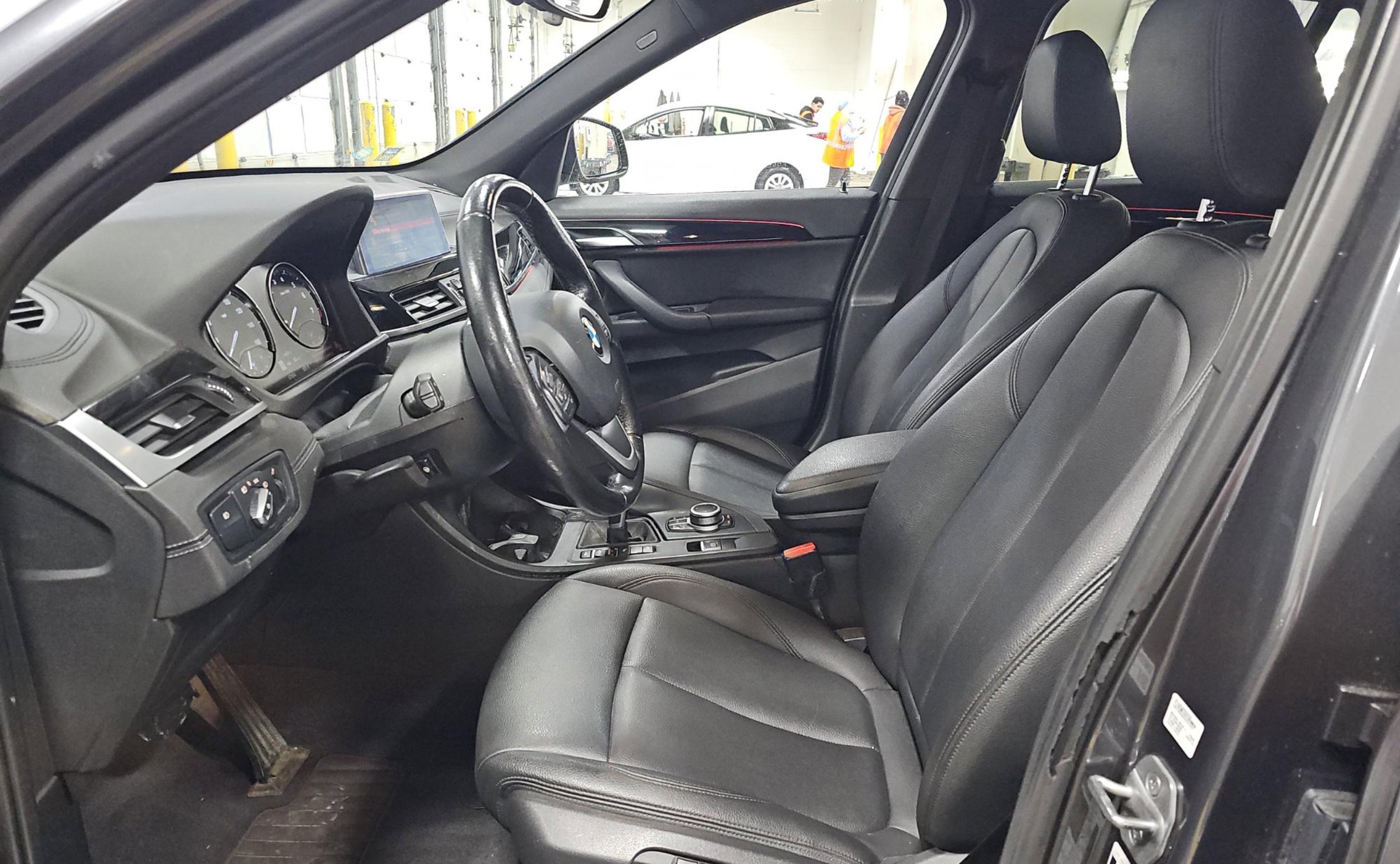 Used 2020 BMW X1 xDrive28i w/ Convenience Package image 6