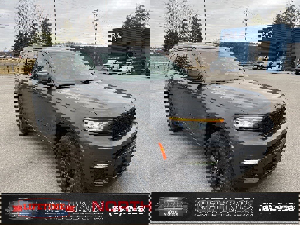 Used 2024 Jeep Grand Cherokee L Limited w/ Luxury Tech Group II image 2