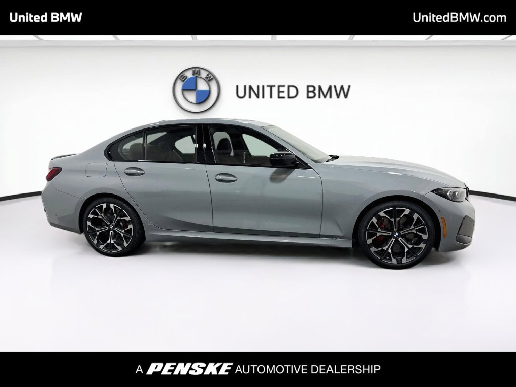 New 2026 BMW 330i Sedan w/ M Sport Package RWD image 4