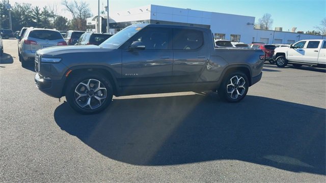 Used 2024 Rivian R1T Adventure image 5