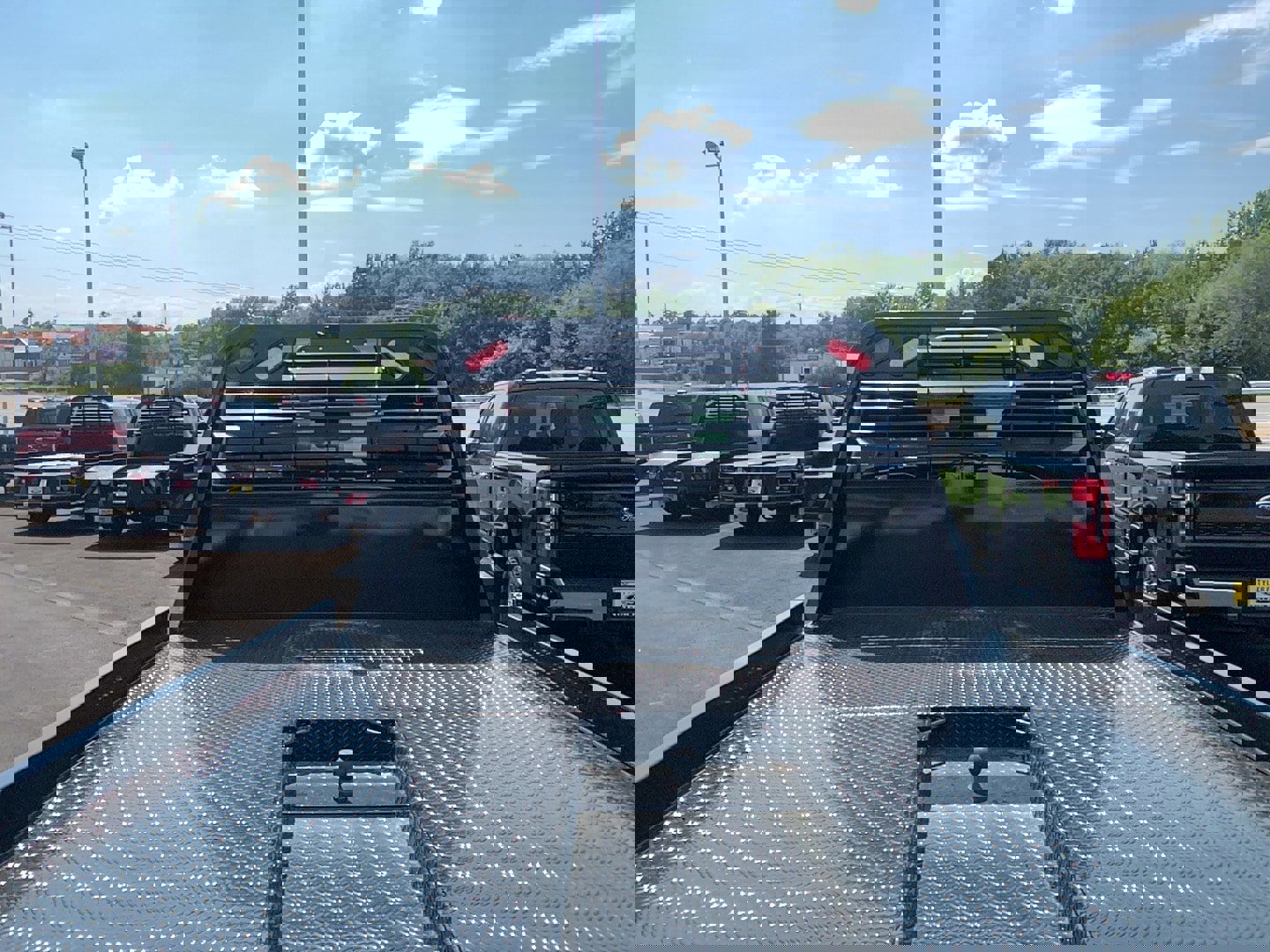 New 2025 Ford F450 Lariat image 13