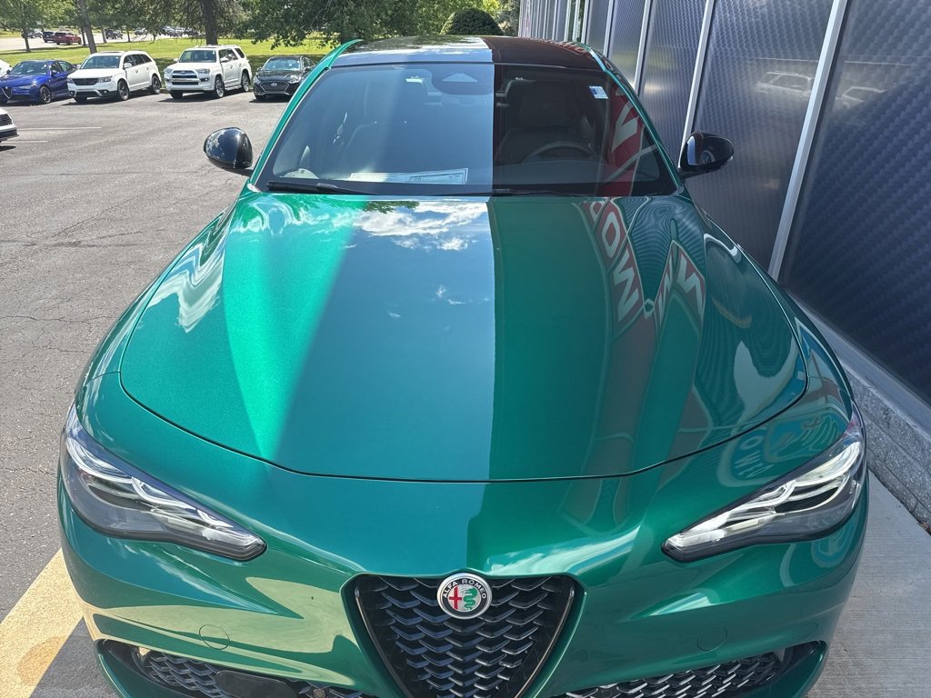 New 2025 Alfa Romeo Giulia AWD w/ Driving Assist Package image 5