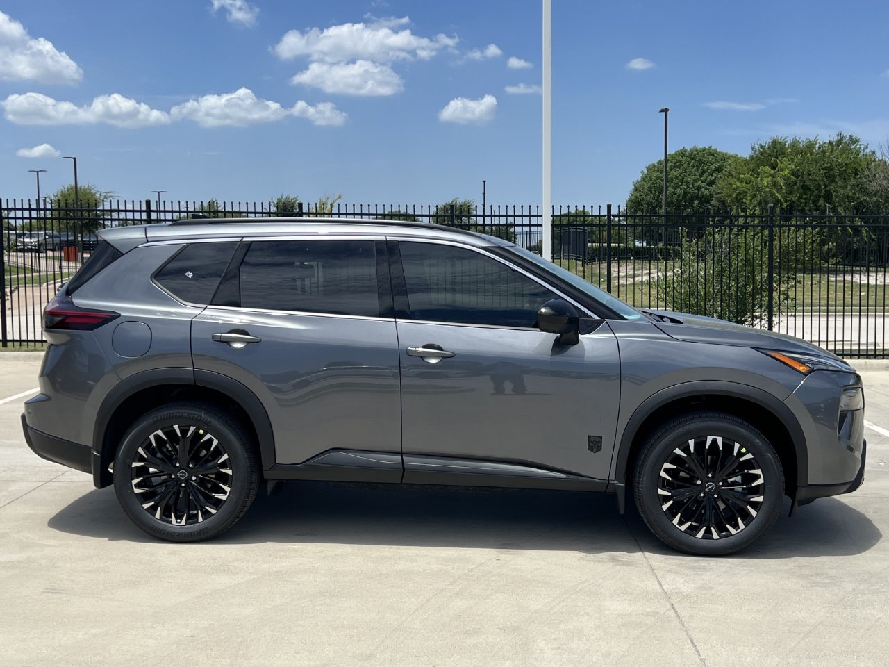 New 2026 Nissan Rogue Dark Armor AWD/4WD image 3
