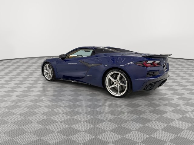 Used 2025 Chevrolet Corvette E-Ray w/ Stealth Interior Trim Package AWD/4WD image 8