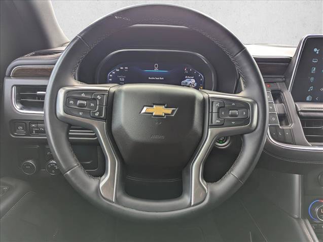 Used 2023 Chevrolet Suburban Premier RWD image 15