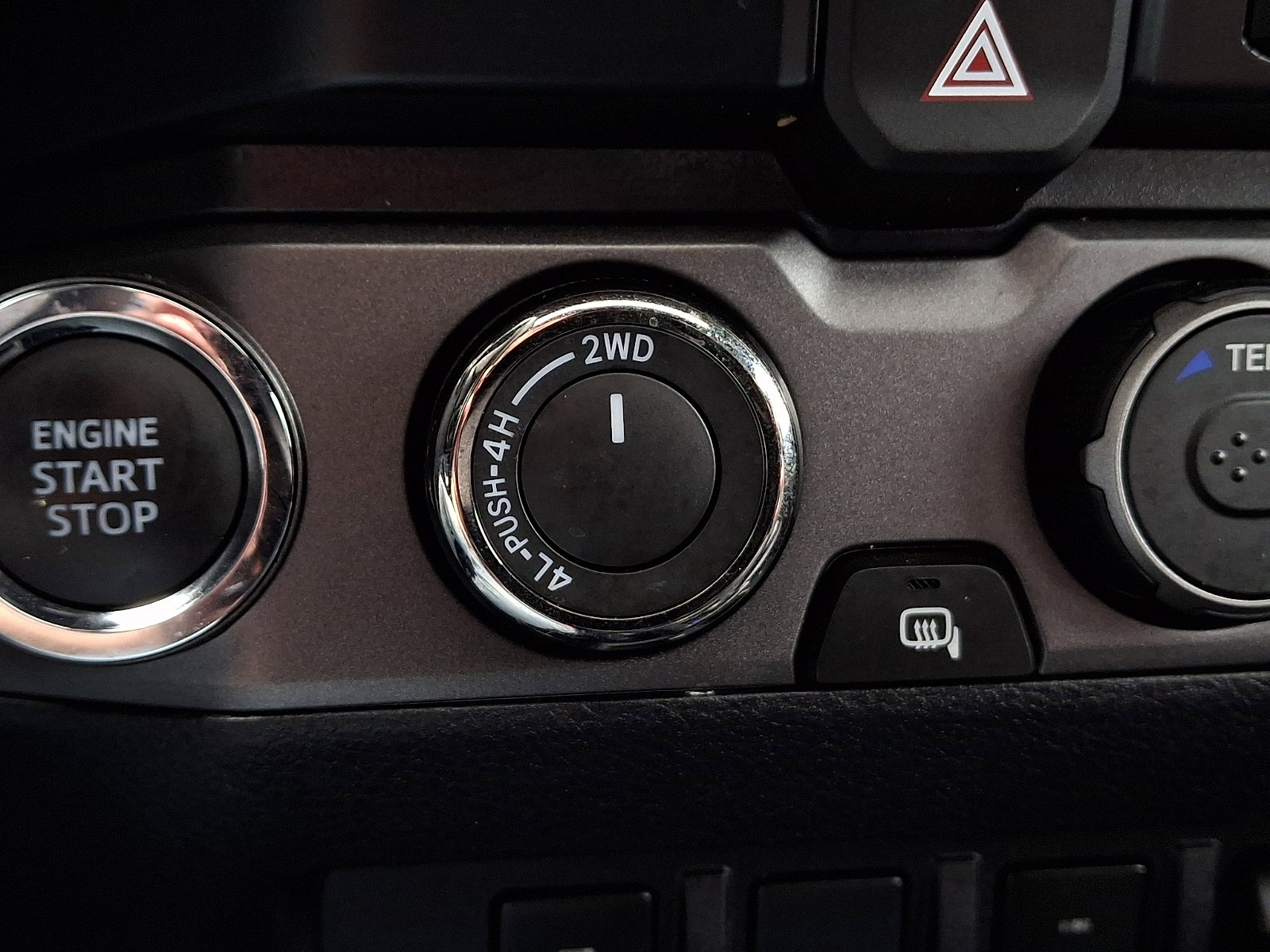 Used 2023 Toyota Tacoma TRD Off-Road w/ TRD Premium Off Road Package AWD/4WD image 24