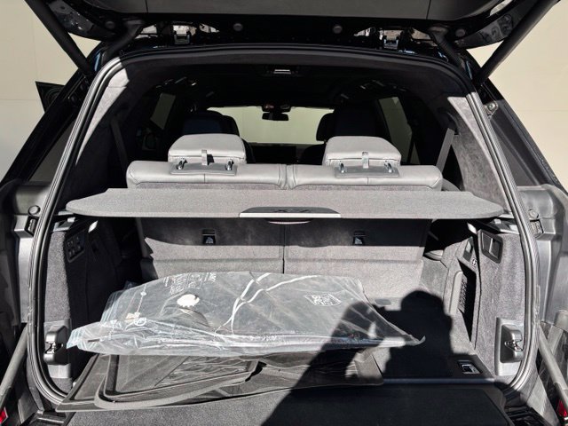 Certified 2024 BMW X7 M60i w/ Executive Package AWD/4WD image 22
