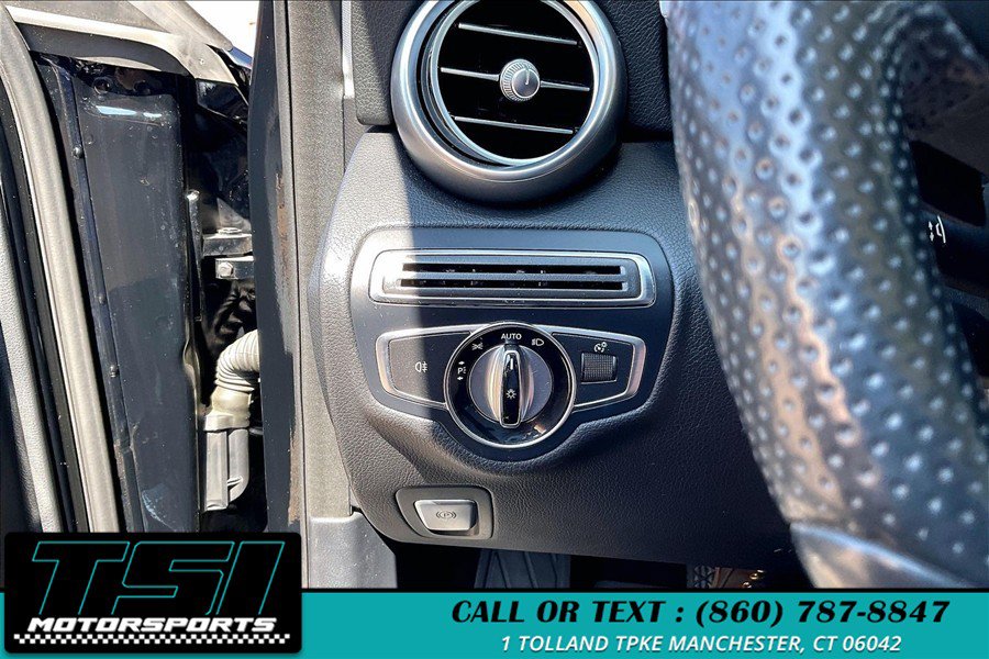 Used 2017 Mercedes-Benz C 300 4MATIC Sedan image 32
