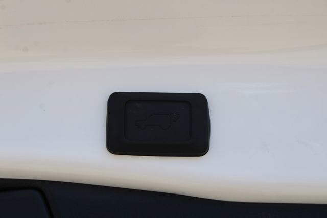Used 2025 Toyota RAV4 XLE w/ Convenience Package FWD image 35