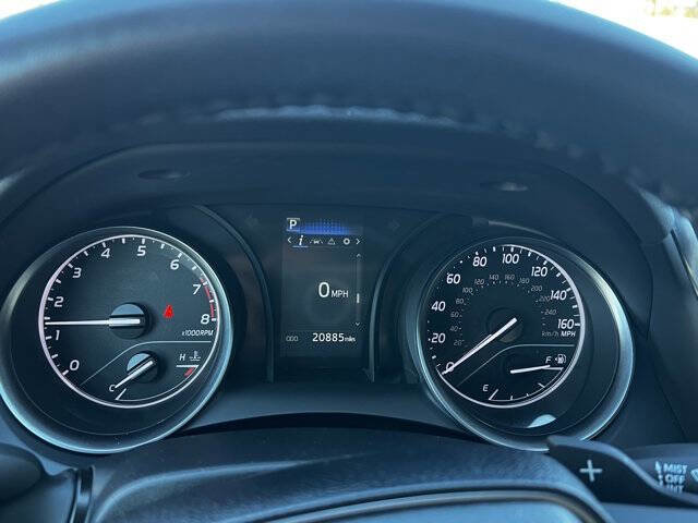 Used 2024 Toyota Camry SE image 16