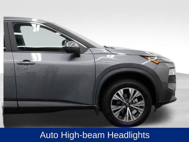 Used 2023 Nissan Rogue SV image 25
