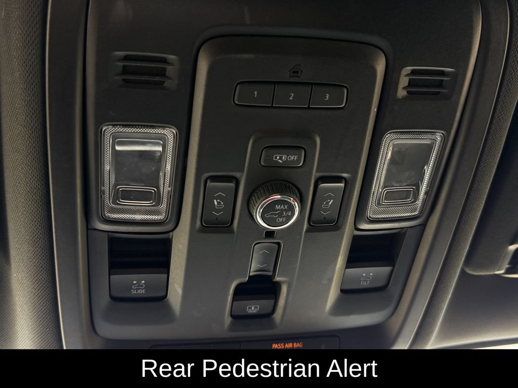 Used 2021 GMC Yukon XL SLT w/ SLT Premium Package AWD/4WD image 27