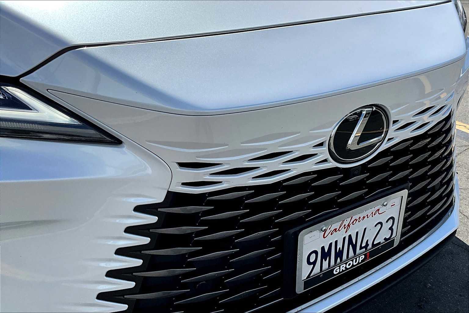 Used 2024 Lexus RX 350h w/ Convenience Package image 30