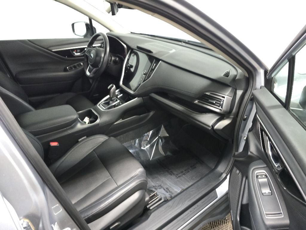 Used 2023 Subaru Outback Touring XT AWD/4WD image 16