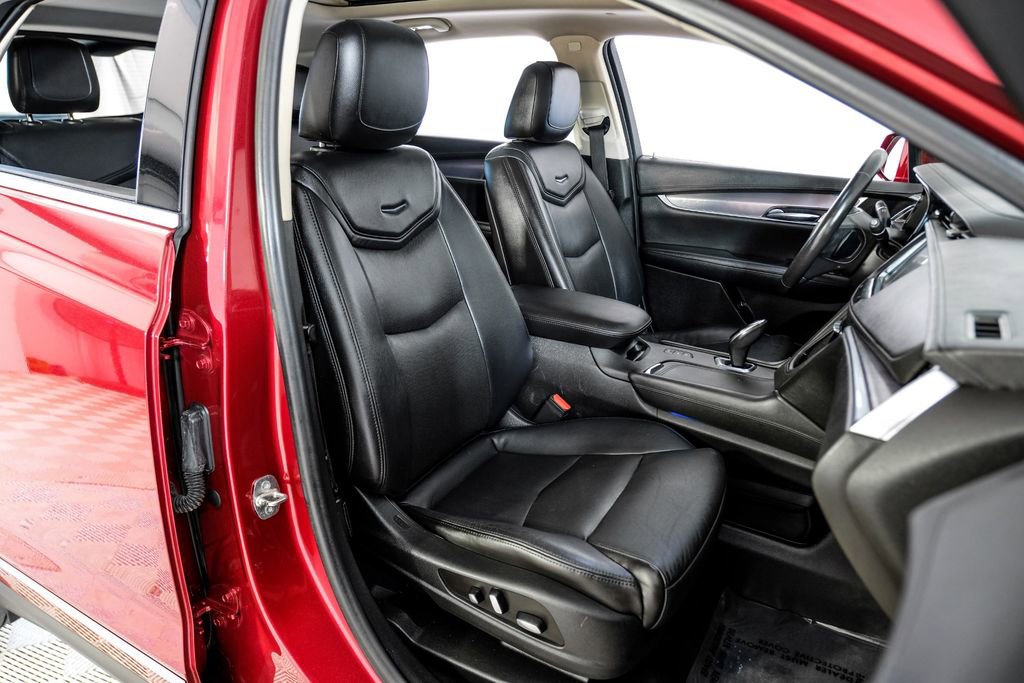 Used 2019 Cadillac XT5 Premium Luxury image 32