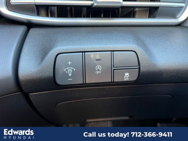 New 2025 Hyundai Elantra SE image 21