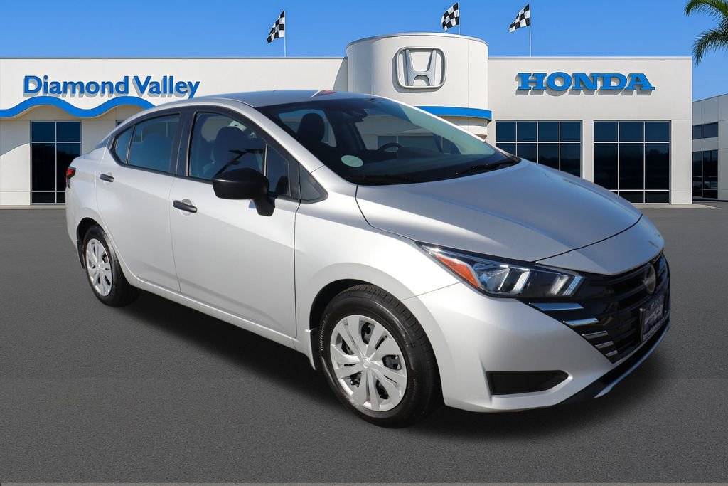 Used 2023 Nissan Versa S w/ Trunk Package