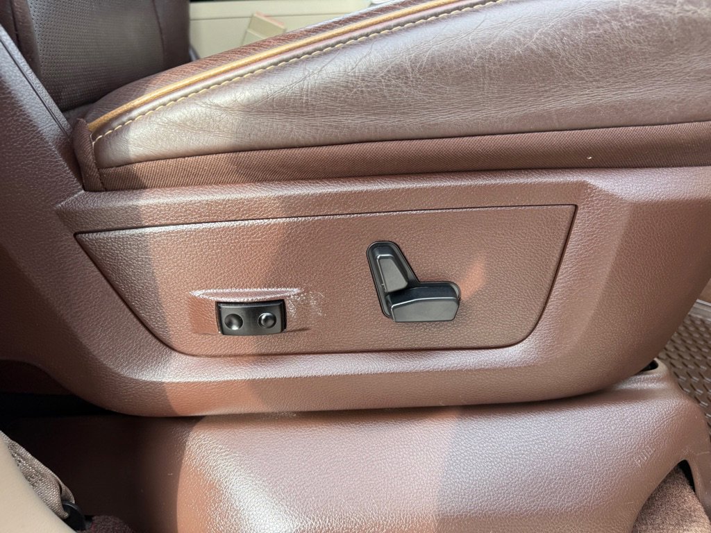 Used 2014 RAM 2500 Longhorn w/ Convenience Group image 24