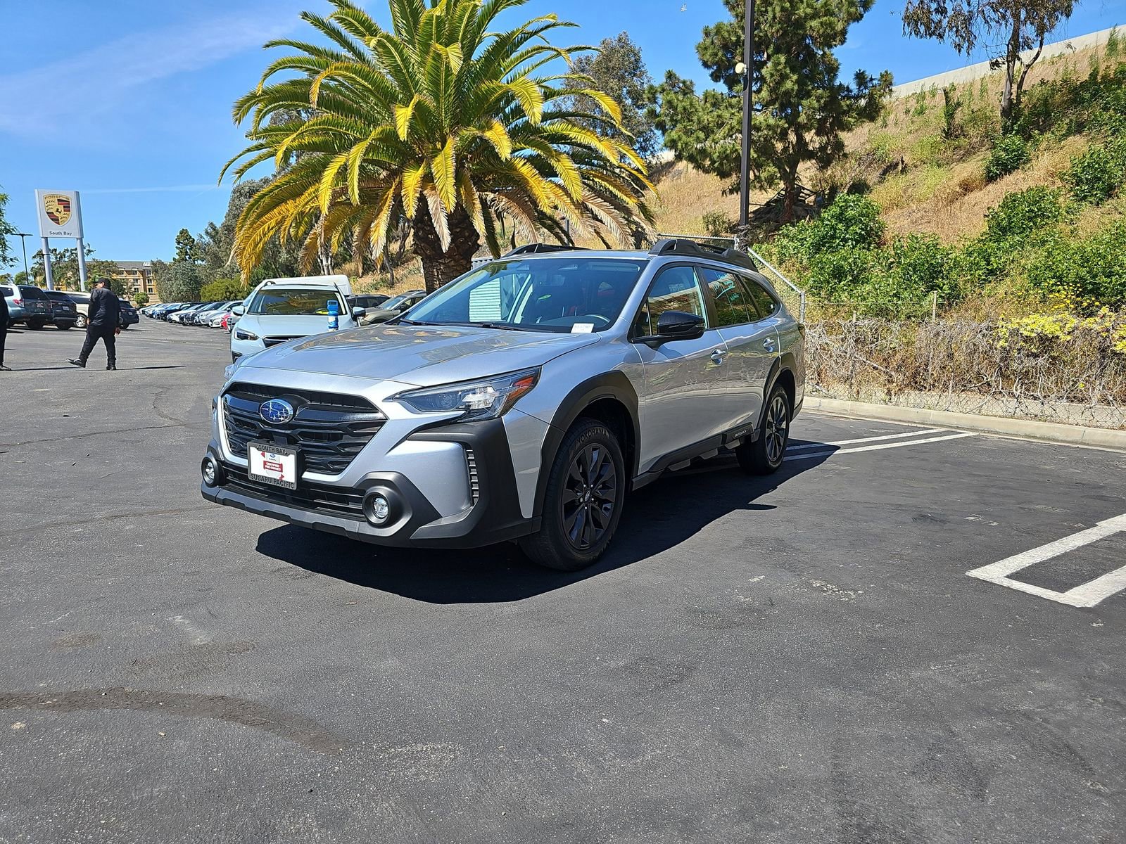 Used 2023 Subaru Outback Onyx Edition AWD/4WD image 3