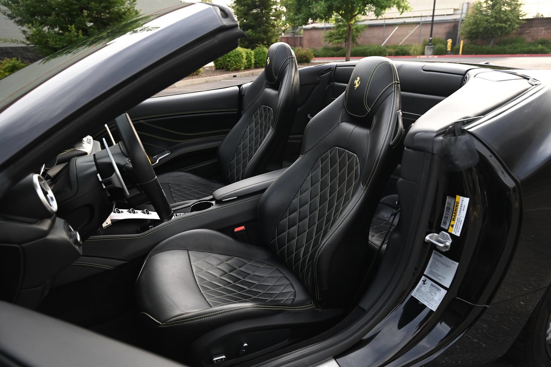 Used 2016 Ferrari California T RWD image 16