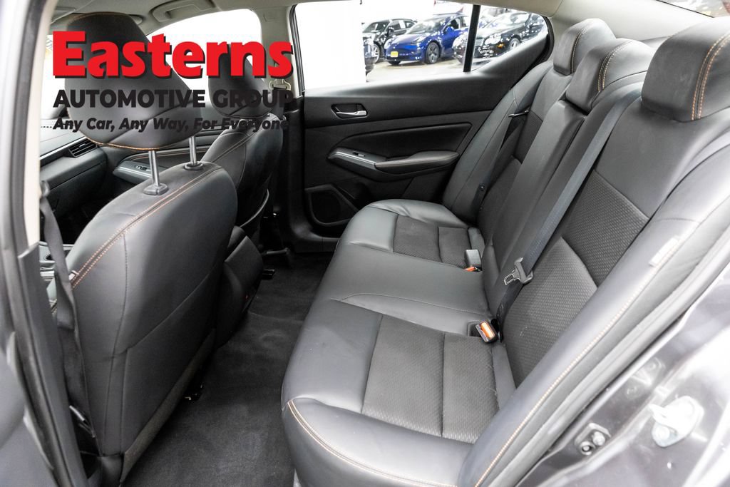 Used 2022 Nissan Altima 2.5 SR FWD image 21