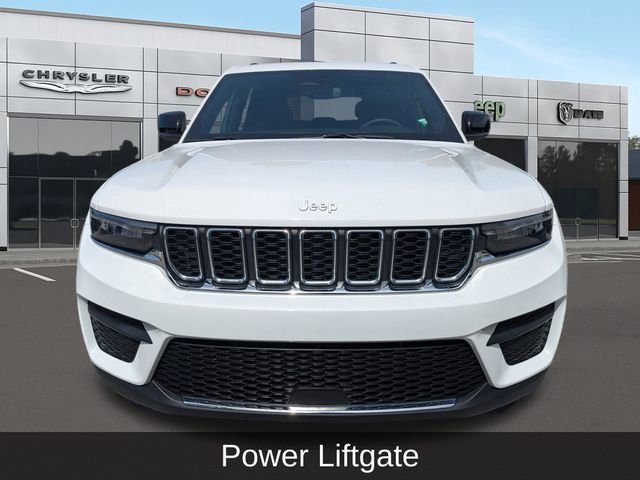 Used 2024 Jeep Grand Cherokee Laredo X w/ Luxury Tech Group I AWD/4WD image 9