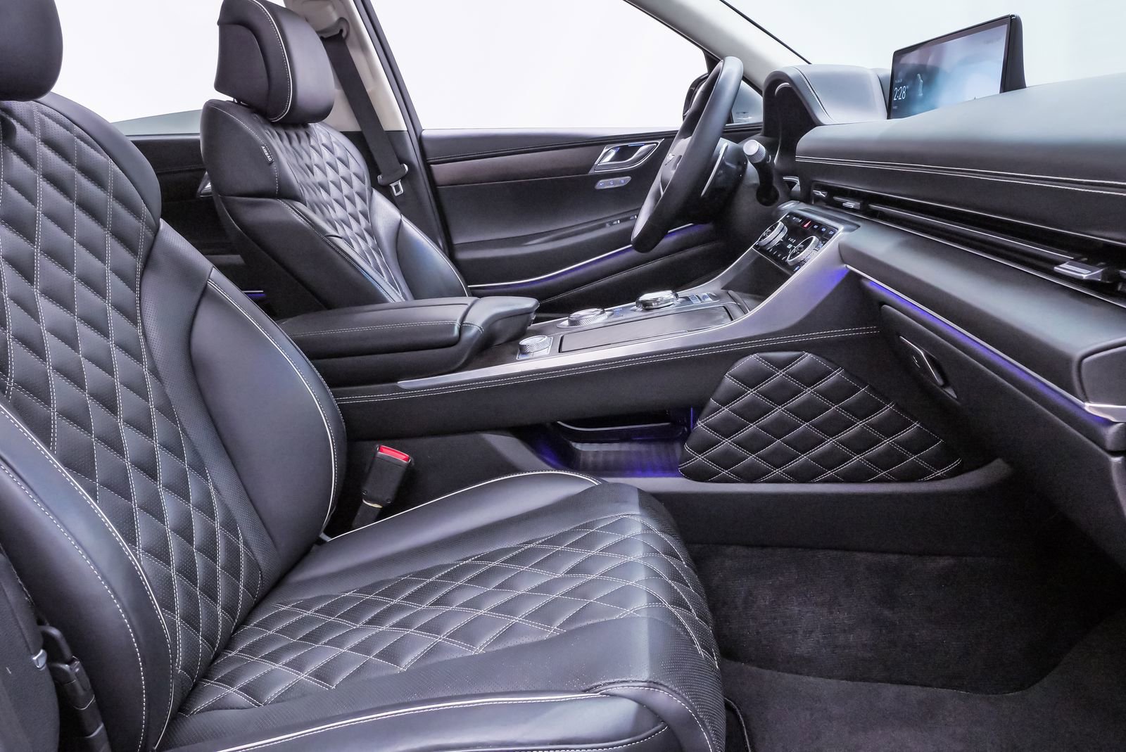 Certified 2024 Genesis GV80 3.5T image 14