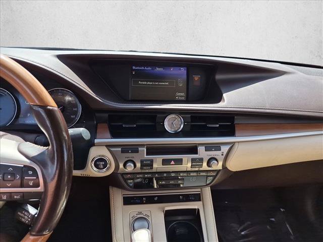 Used 2017 Lexus ES 300h w/ Navigation System Package FWD image 14
