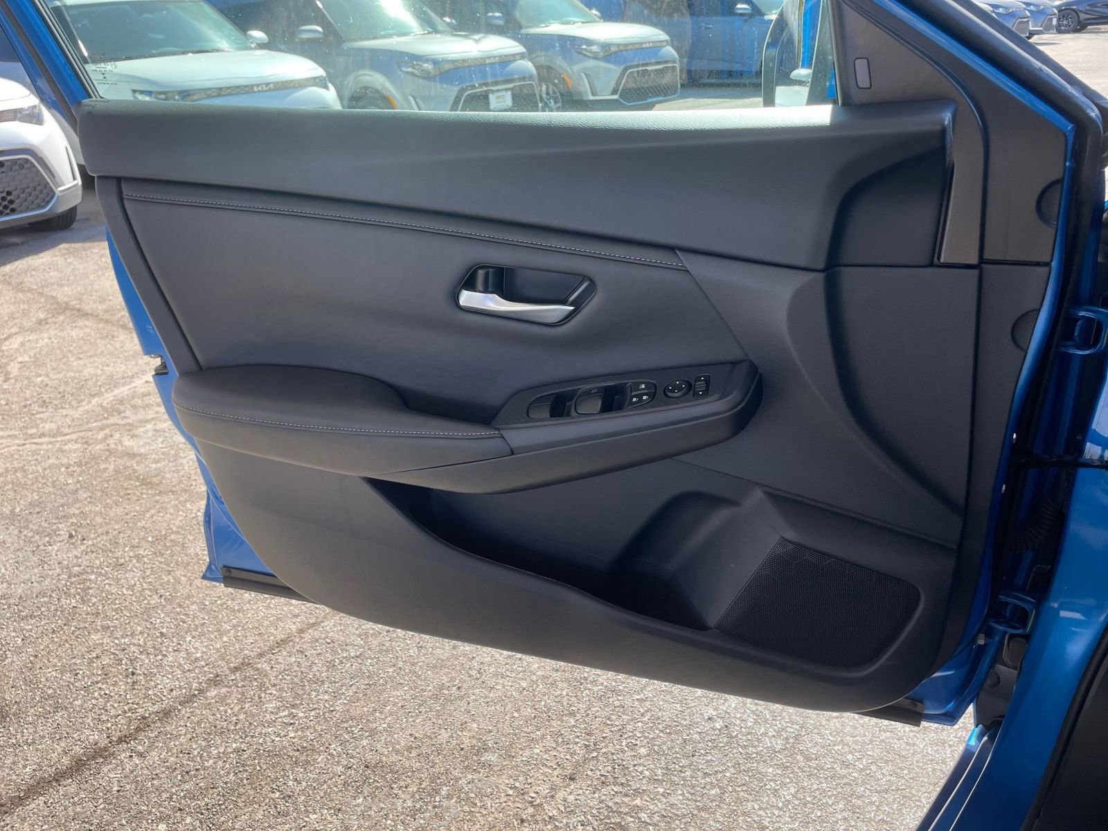 Used 2025 Nissan Sentra SV image 18