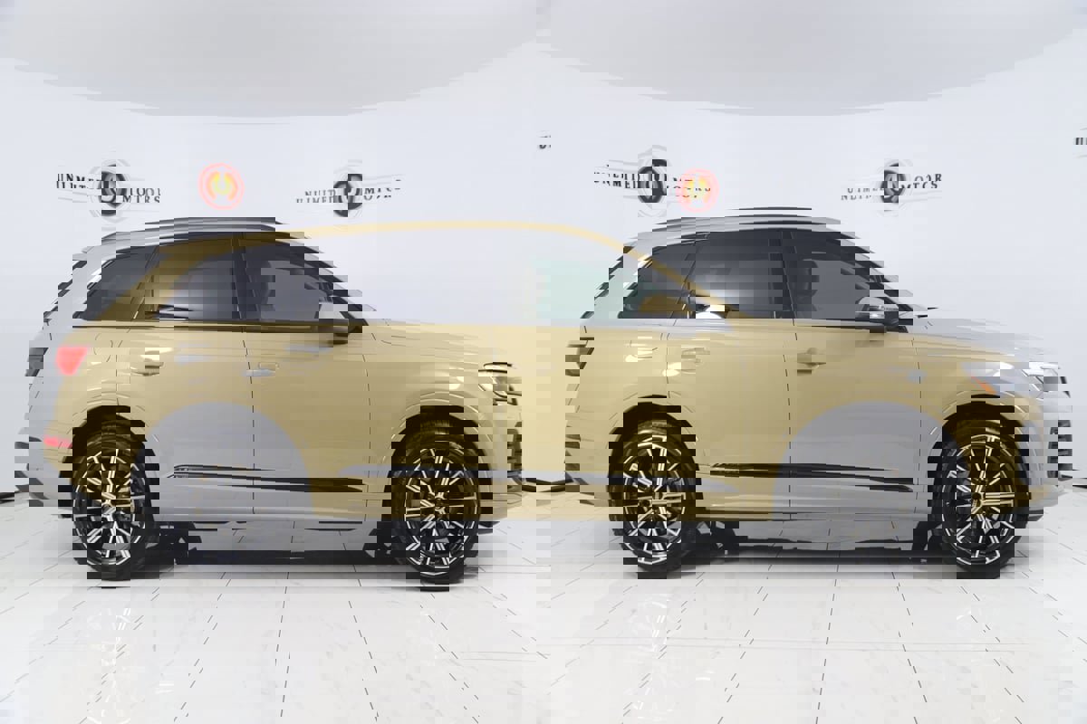 Used 2025 Audi Q7 2.0T Premium Plus w/ Premium Plus Package image 2