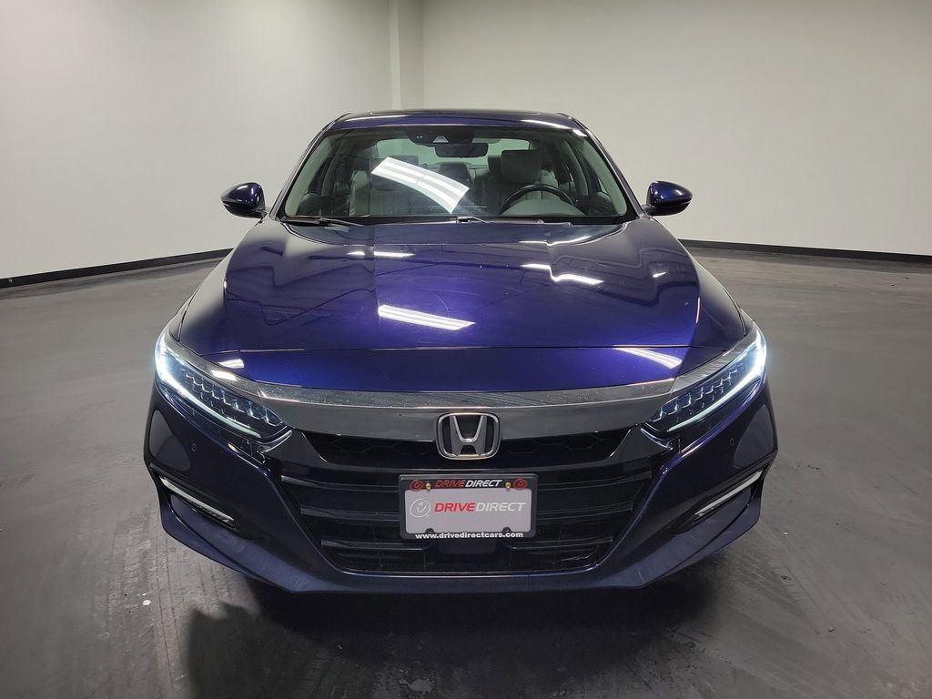 Used 2018 Honda Accord Touring image 2