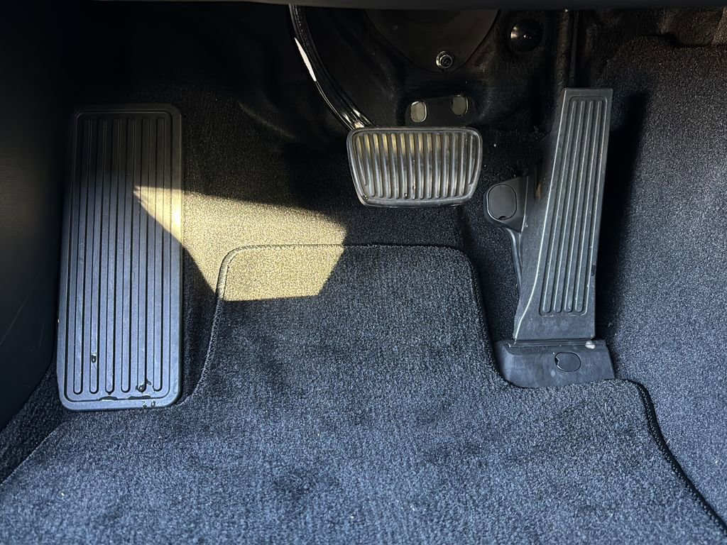 Certified 2026 Genesis G70 2.5T image 17