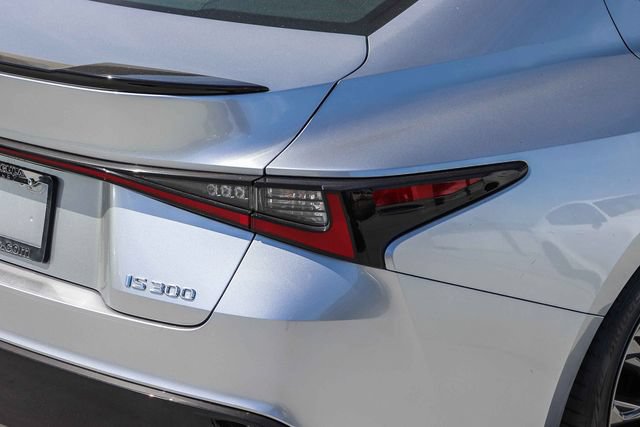 Used 2025 Lexus IS 300 F Sport RWD image 8