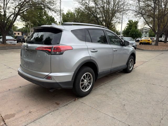 Used 2017 Toyota RAV4 LE FWD image 5