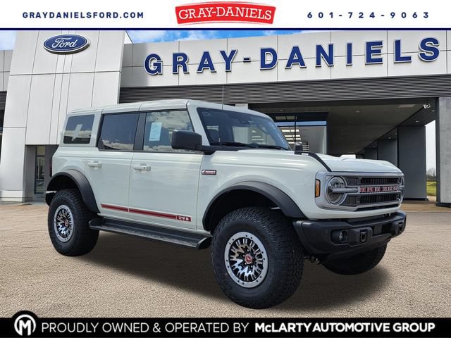 New 2026 Ford Bronco Outer Banks w/ Sasquatch Package
