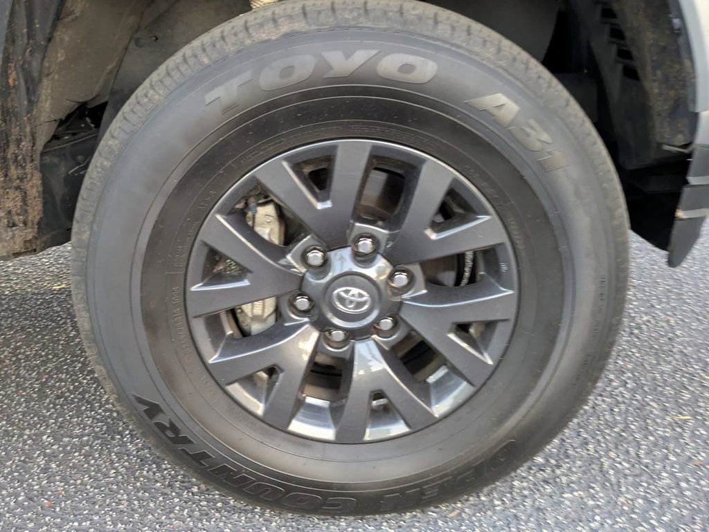 Certified 2023 Toyota Tacoma SR5 w/ Technology Package AWD/4WD image 12