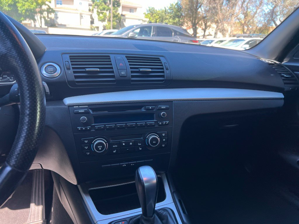 Used 2010 BMW 135i Convertible RWD image 16
